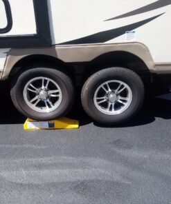 Trailer Aid Camco Tandem Tire Changing Ramp with 4.5-Inch Lift, Yellow (21000) Standard Packaging Trailer Aid 30 81GXzH3alRL
