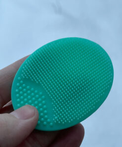 LuxeOrganix Purifying Organic Face Wash for Oily Skin with Bamboo Charcoal, Vitamin C, Aloe Vera, and Silicone Scrubby (5 oz) 29 81GgIeZOOOL