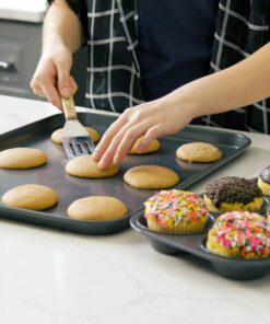 Elbee Home 8-Piece Nonstick Aluminized Steel, Space Saving Baking Set , With Deep Roasting Pan, Cookie Sheet, Cake Pans, Muffin Pans and Baking Pan PFOA & PFOS Free 17 81HCOHiuqHL