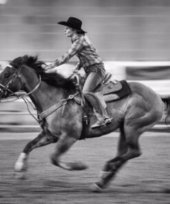 Tamron SP 70-200MM F/2.8 DI VC USD Telephoto Zoom Lens for Nikon (FX) Cameras Nikon FX Cameras 48 81HcqhqkGJL