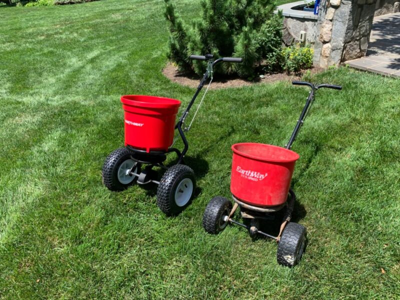 Earthway 2150 50 Lb 22 Kg Commercial Broadcast Fertilizer Spreader Red Heavy Duty Walk