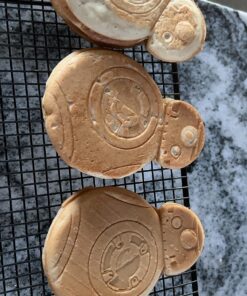 Uncanny Brands Star Wars BB-8 Waffle Maker - Makes BB8 Waffles - Kitchen Appliance 3 81Ho4h3ikdL