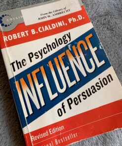 Influence: The Psychology of Persuasion, Revised Edition 23 81I8CljixEL