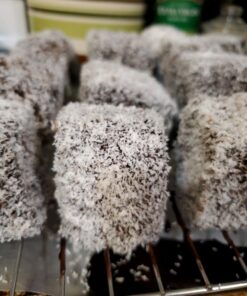 Wilton Recipe Right Non-Stick Baking Pan with Lid, 9 x 13-Inch, Steel 9" x 13" w/ Cover 25 81IiAzljIVL