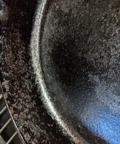 Lodge Cast Iron Skillet with Red Silicone Hot Handle Holder, 10.25-inch 47 81JmBpQOjNL