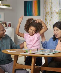 Hasbro Gaming Monopoly Junior Board Game for Kids Ages 5 and Up, 2-4 Players, Family Games 32 81KEv4hcSBL