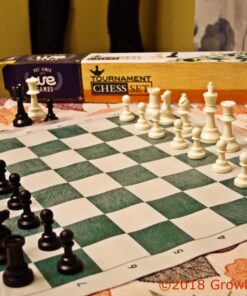 WE Games Best Value Tournament Chess Set - Staunton Chess Pieces and Green Roll-Up Vinyl Chess Board 1 36 81KwXvwUdmL