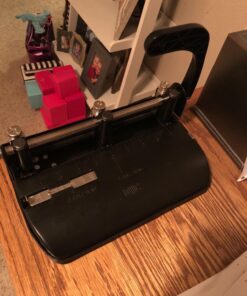 OIC® Heavy-Duty 3-Hole Lever Punch, Black 21 81MNjzVI4L