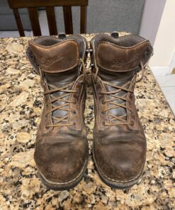 Huberd’s Shoe Oil - Leather conditioner and waterproofer since 1921. Easy pour formula waterproofs, softens, and conditions boots, shoes, bags, belts, gloves, saddles, tack and harness. 31 81MmdpRI9SL 1
