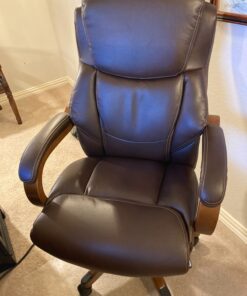 La-Z-Boy Delano Big & Tall Executive Office Chair, High Back Ergonomic Lumbar Support, Bonded Leather, Brown 68 81N5b0IIj3L 1