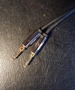 Amazon Basics 3.5mm Aux Audio Cable for Stereo Speaker or Subwoofer with Gold-Plated Plugs, 4 Foot, Black 1 Pack 4 ft (1.2 m) 29 81NS1BpHUqL