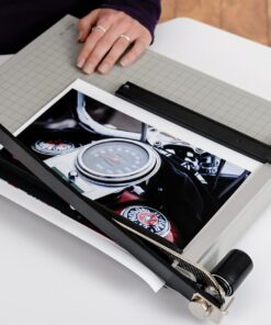 Dahle 15e Vantage Paper Trimmer, 15" Cut Length, 15 Sheet, Automatic Clamp, Adjustable Guide, Metal Base with 1/2" Gridlines, Guillotine Paper Cutter Cut Length: 15" 25 81NaBxfocCL