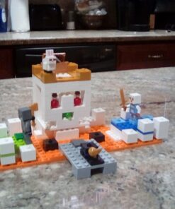 LEGO Minecraft The Skull Arena 21145 Building Kit (198 Pieces) 16 81NdeChQfL