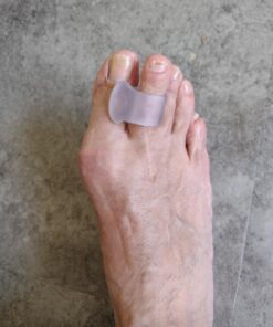 Toe Spacers for Men and Women – 4 Gel Toe Separators, Hammer Toe Straightener, Correct Toes, by 5 Stars United Big 4 Pack 33 81Ns0vsPhIL