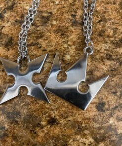 XOFOAO Kingdo Heart Sora's Crown & Roxas's Cross Necklaces 20 81NvwWLmjsL