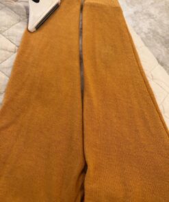 GLEENER Battery-Free Fabric Shaver & Lint Brush | Ultimate Fuzz Remover Sweater Comb | Lint Remover and Depiller for Clothing & Furniture (Burnt Orange) Burnt Orange 43 81ONij2vDLL