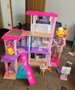 Barbie DreamHouse Dollhouse with 75+ Accessories and Wheelchair Accessible Elevator, 10 Play Areas, 3 Custom Light Settings & Music (Amazon Exclusive) 27 81PO97blStL