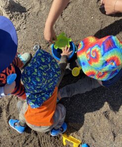 Click N' Play Beach Toys for Kids 3-10 - 18pc Sand Toys Including Sand Buckets for Kids with Sifter, Watering Can, Rake, 4 Hand Tools, 10 Sand Molds & Mesh Beach Toy Bag - Sandbox Toys for Toddlers 18 pc Beach set 25 81QRjsdseQL