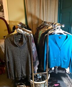 DecoBros Supreme Commercial Grade Double Rail Garment Rolling Rack, Chrome Finish 25 81QV7v8VUL