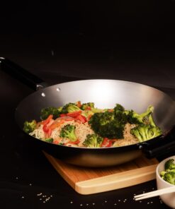 JOYCE CHEN Professional Series 14-Inch Carbon Steel Wok with Phenolic Handles 14 - inch Flat Bottom Wok 27 81QVHLeFJXL