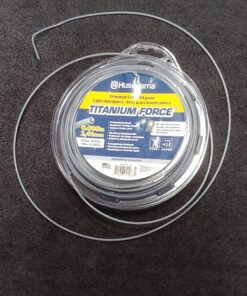 Husqvarna Titanium Force 0.095-Inch, 140-Foot Spooled String Trimmer Line, Professional Grade Copolymer Weed Eater Line .095" x 140' Silver 17 81QYaNxAzbL