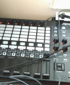 AKAI Professional APC40MKII - USB MIDI Controller for Mac / PC with Clip Launch Matrix, Knobs & Faders, and Pro Software Suite Included Assorted Colors 19 81QfqSzmhQL