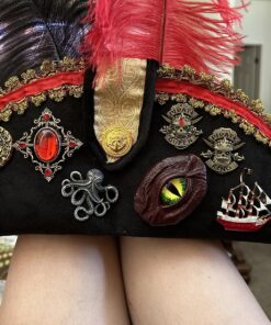 MASTER USA - COIN - Coin Necklace, Antique Gold Alloy Metal Medallion, Includes Black Nylon Neck Cord, Perfect for Cosplay, Pirates, Caribbean, Aztec, Skull, Fantasy - COIN, Small 22 81QqvJIe2qL