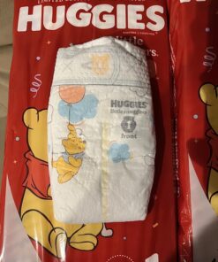 Huggies Size 1 Diapers, Little Snugglers Newborn Diapers, Size 1 (8-14 lbs), 198 Count 55 81Qz4lK2KsL