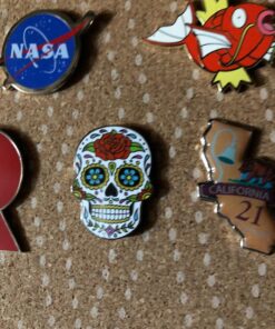 Pinsanity Day of the Dead Sugar Skull Enamel Lapel Pin 15 81RBxkjNZiL