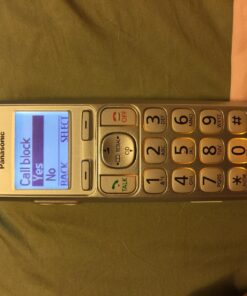 Panasonic Link2Cell Bluetooth Cordless DECT 6.0 Expandable Phone System with Answering Machine and Enhanced Noise Reduction - 5 Handsets - KX-TGE475S (Silver) Five Handsets - KX-TGE475S 40 81RGWUYNcBL