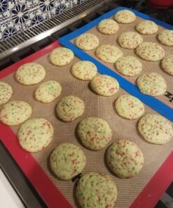 Kitzini Silicone Baking Mat Set. Non-Stick Silicone Mats for Baking. 2 Half Baking Sheets. BPA Free. Professional Grade Silicone Baking Sheet. Silicone Baking Mats for Cookies, Macarons & Pastry 38 81ROdVUIGCL