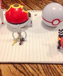 Pokémon Clip and Carry Poké Ball Adjustable Belt with 2-inch Pokemon Figure, Poké Ball, and Additional Poke Ball - Gotta Catch 'Em All, Styles May Vary (Discontinued by Manufacturer) 16 81RTr2AlNL