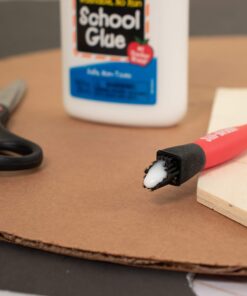 Sili-Brush - Silicone Glue Brush with Applicator (1" and 1/2" Brushes) Glue Dries and Peels Off. Ideal for Wodworking, Arts, Crafts, Around The Home and Hobbyists. Tips Made from Silicone Rubber. … 12 81RzDQJ0ymL