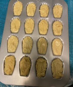 USA Pan Bakeware Madeleine Pan, 16-Well, Aluminized Steel 46 81SDXbKCujL