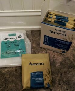 Aveeno Soothing Bath Soak for Eczema, Natural Colloidal Oatmeal, 8 ct. 1.50 Ounce (Pack of 8) 32 81SYkA3bxBL