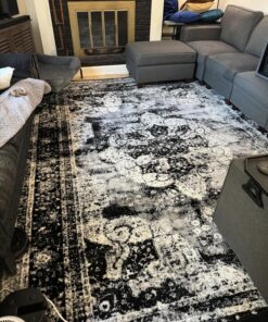 Carpet Miracle - Carpet Cleaner Shampoo Solution for Machine Use, Deep Stain Remover and Odor Deodorizing Formula, Use On Rug Car Upholstery and Carpets (32FL OZ) Spring Mint Scent 32 Fl Oz (Pack of 1) 39 81SrRHNlWvL