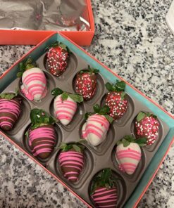 A Gift Inside The Original Love Berries Dipped Strawberries - 12 Berries 12 Love Berries Original 34 81StGD 3wtL