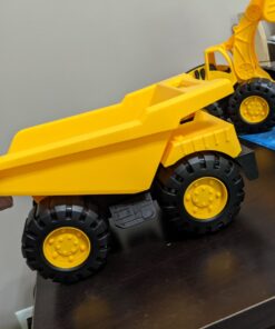 Amazon Basics Toy Construction Vehicle Set, Dump Truck and Bulldozer, Indoor/Outdoor, 10-Inch, Pack of 2, Yellow, 10.25" x 12" x 5.75" 59 81TH rXjJbL