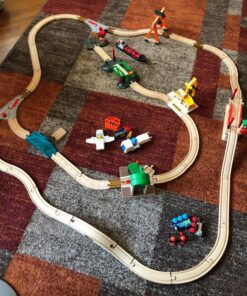 BRIO World - 33061 Cargo Harbor Set | 16 Piece Toy Train with Accessories and Wooden Tracks for Kids Ages 3 and Up 20 81Tjd4hhVZL