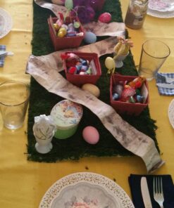 Alternative view of Dried Moss Table Runner