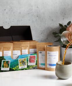 Bean Box World Coffee Tour | Specialty Coffee Gift Basket | Gourmet Coffee Gift Set | Coffee Gifts for Women and Men | Birthday Gifts for Her | Care Package | Whole Bean Coffee | 12 Piece Variety Set Deluxe 1.8 Ounce (Pack of 16) 14 81UhUAcbiUL