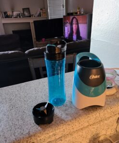 Oster BLSTPB-WBL My Blend 250-Watt Blender with Travel Sport Bottle, Light Powder Blue 57 81UrWneZoAL