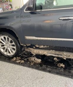 AutoFloorGuard AFG7918 MidSize Heavy Duty Garage Floor Mat for Under Car for Rain, Ice, and Mud with Stay-Put Corner and Telescoping Squeegee Mid-Size 31 81VPskcYd6L