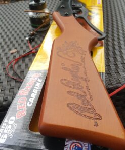 Daisy Outdoor Products Model 1938 Red Ryder BB Gun, Wood Grain, Overall Length: 35.4 Inch 27 81VjMboeUcL