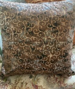 Foamily Throw Pillows Insert Set of 2 - 18 x 18 Insert For Decorative Pillow Covers - Made in USA - Bed and Couch Pillows Down Alternative 18x18 Inch (Pack of 2) 25 81Vkf9Yf3HL