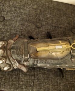 Assassin’s Creed Syndicate Assassin's Gauntlet with Hidden Blade 30 81VzmidHOOL
