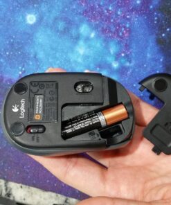 Logitech Wireless Mini Mouse M187 Ultra Portable, 2.4 GHz with USB Receiver, 1000 DPI Optical Tracking, 3-Buttons, PC / Mac / Laptop - Black 42 81W2wqumP5L