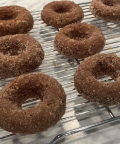 Wilton 6-Cavity Doughnut Baking Pan, Makes Individual Full-Sized 3 3/4" Donuts or Baked Treats, Non-Stick and Dishwasher Safe, Enjoy or Give as Gift, Metal (1 Pan) 1 Pack Wilton Nonstick 6-Cavity Donut Pan 36 81WB 15Dn6L