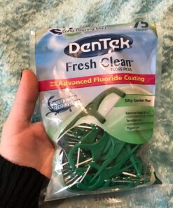 DenTek Fresh Clean Floss Picks, For Extra Tight Teeth, 75 Count 75 Count (Pack of 1) 31 81WWfwaQgQL
