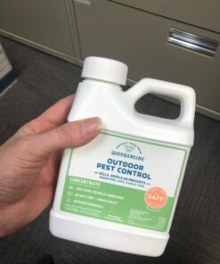 Wondercide - EcoTreat Outdoor Pest Control Spray Concentrate with Natural Essential Oils - Mosquito, Ant, Roach, and Insect Killer, Treatment, and Repellent - Safe for Pets, Plants, Kids - 16 oz 24 81WupKFdQCL